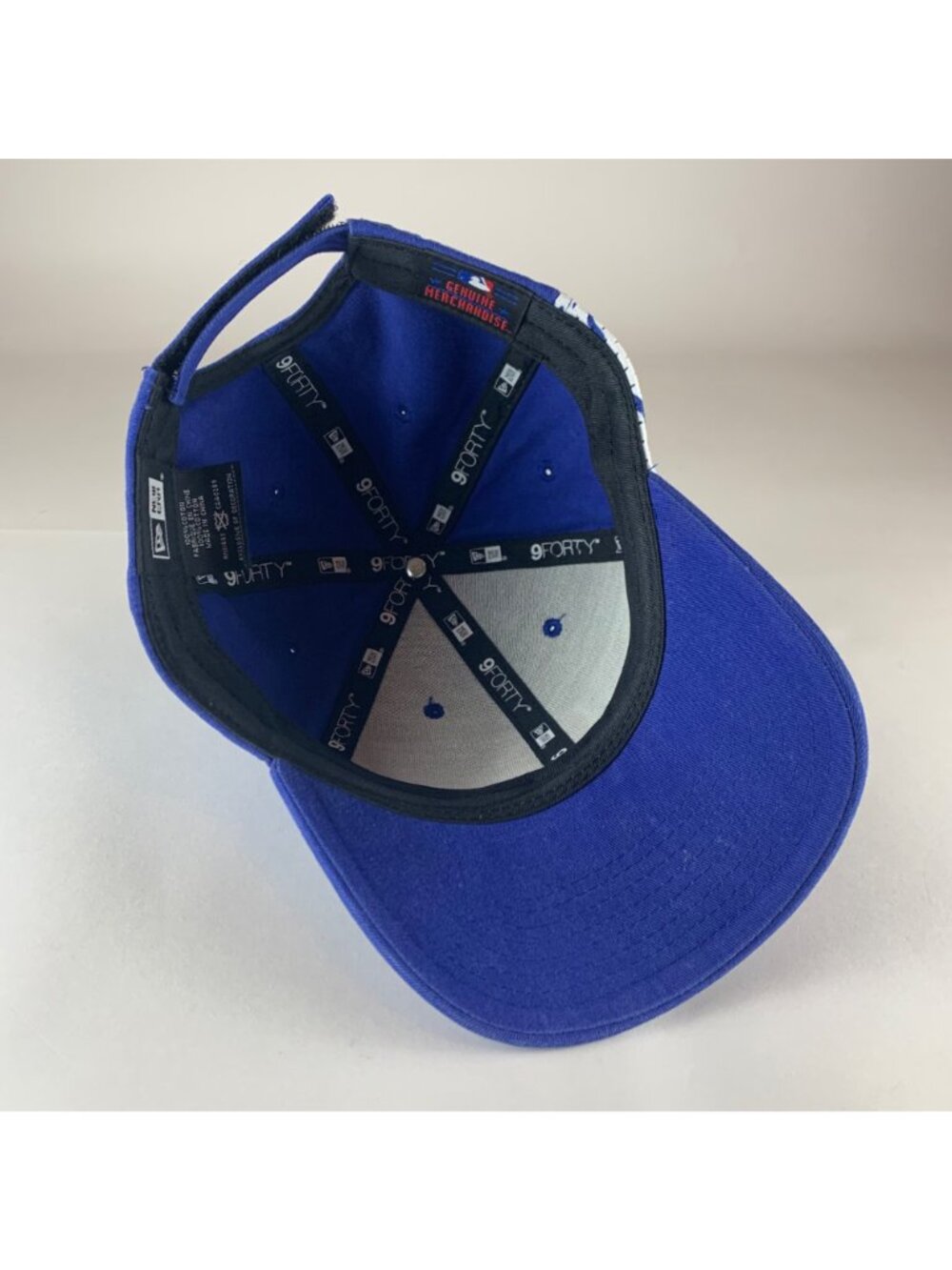 Chicago Cubs MLB Blue White New Era 9Forty Strapback Hat - Picture 5 of 7